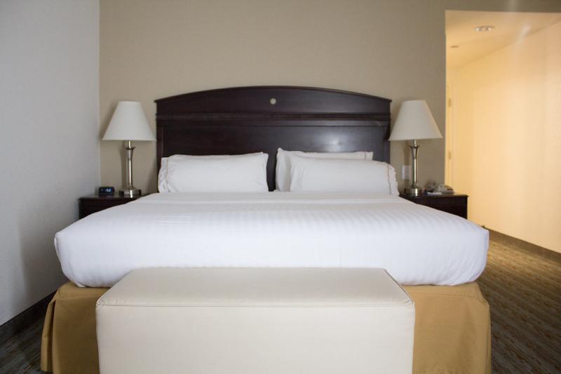 Holiday Inn Express West Jefferson By Ihg Exterior foto